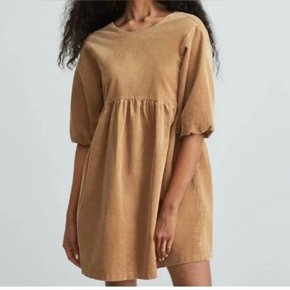 Everlane The Corduroy 3/4 Puff Sleeve
Oversized Camel Tan Mini Dress